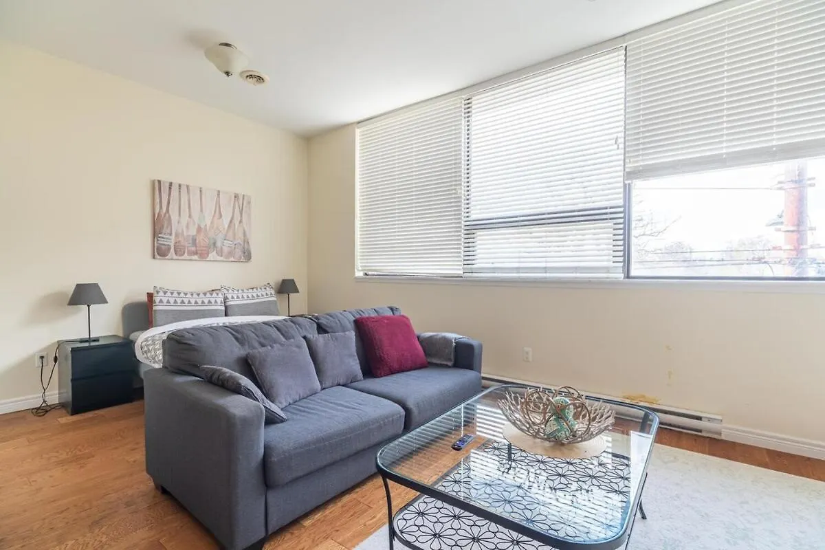 Bright & Charming Loft With Ac, Unit 3 Apartamento Halifax 0*,  Canadá